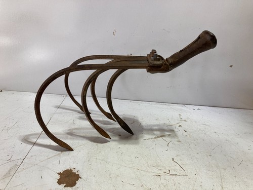 Vintage antique tine iron - vintage,