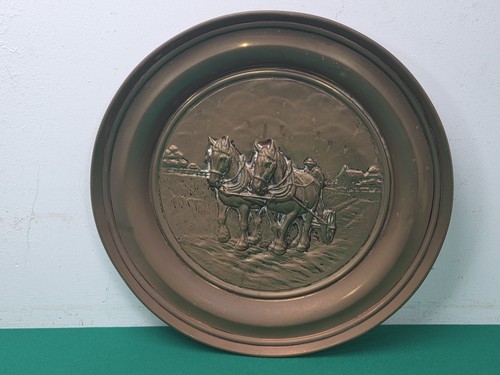 Antique brass wall - 15.75",